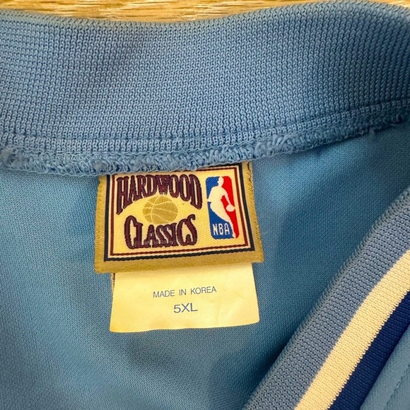 LA Lakers button up jersey — hardwood classics - Picture 3 of 8